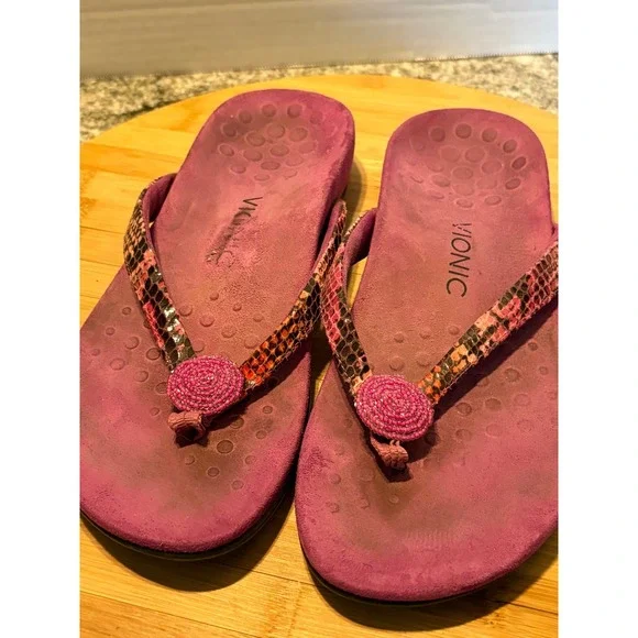 Vionic Magenta Purple Snake Print Beaded Orthotic Flip Flop Sandals Womens