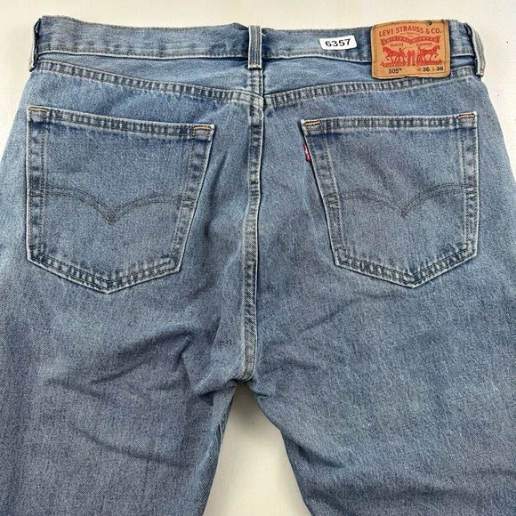 Levi's 505 Straight Jeans Men Fits 36x34 Blue Light Wash Zip Fly 100%‎ Cotton