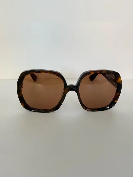 NEW!!! Tom Ford Saffron TF1221 52E oversized sunglasses Authentic