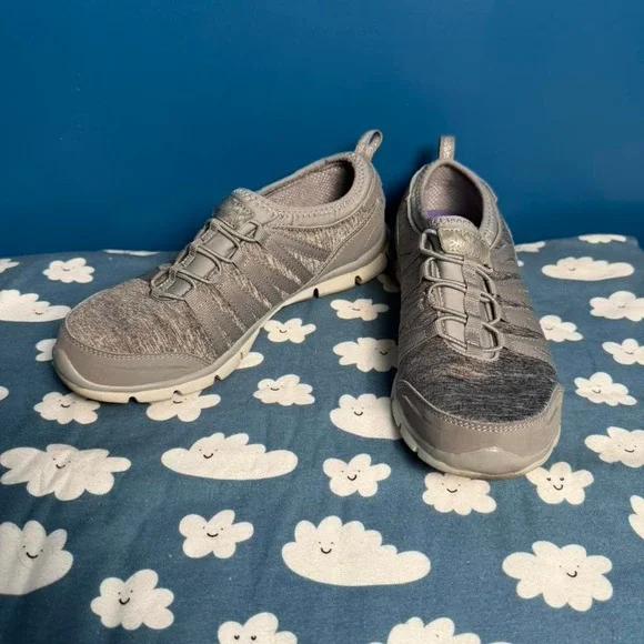 Skechers Air Cooled Memory Foam Gray Slip On Walking Shoes Size 7