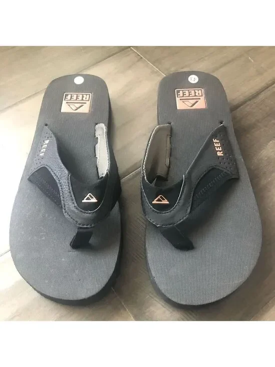 Men’s Reef Flip Flop Sandals - Size 10