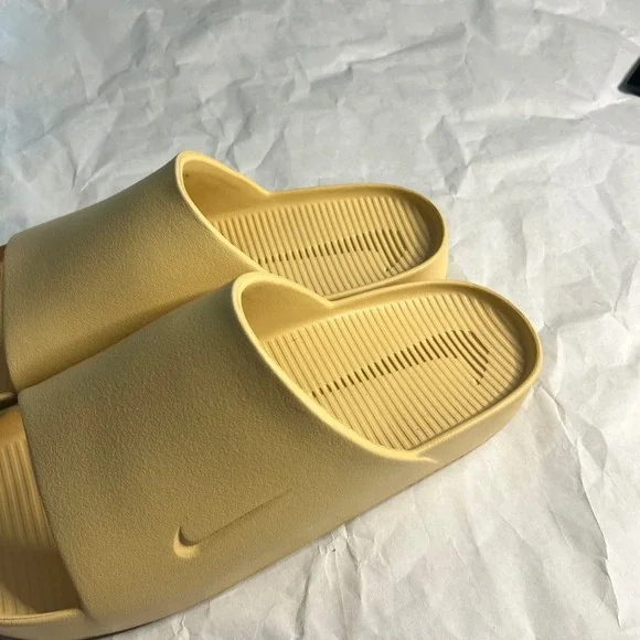 Nike Calm Slide‎ Sesame FD4116-200 Mens Size M18 W19 Cream Tan Beige