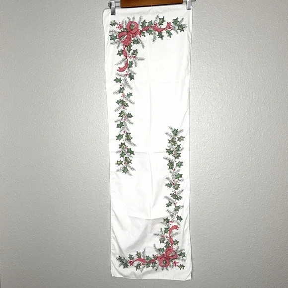 VTG Hand Cross Stitch Christmas Table Runner Holly Berries Ribbon‎ Holiday 14x43