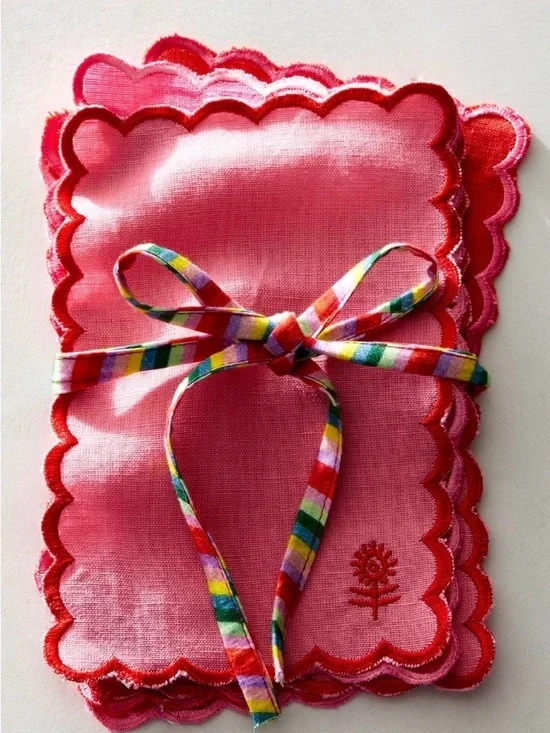 NWOT Free People Valentines Linen Cocktail Napkins Set of 6 ❤️