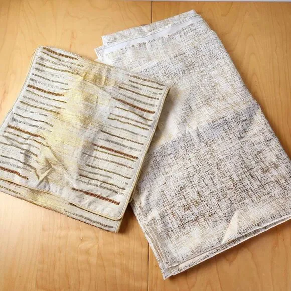 Holiday Tablecloth and Beaded Table Runner Set Gold & Cream Festive Cross Hatch