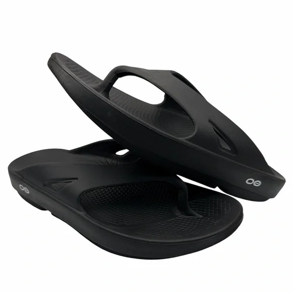 OOFOS Adults' OOriginal‎ Recovery Black Flip Flop Sandals Men’s 8 / Women’s 10
