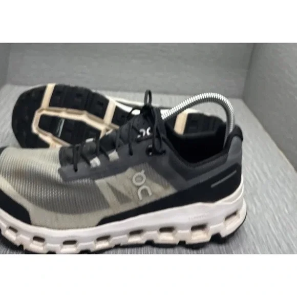 On Cloudvista Trail Running‎ Shoes Women's 9.5 Black Gray Outdoor Sneakers