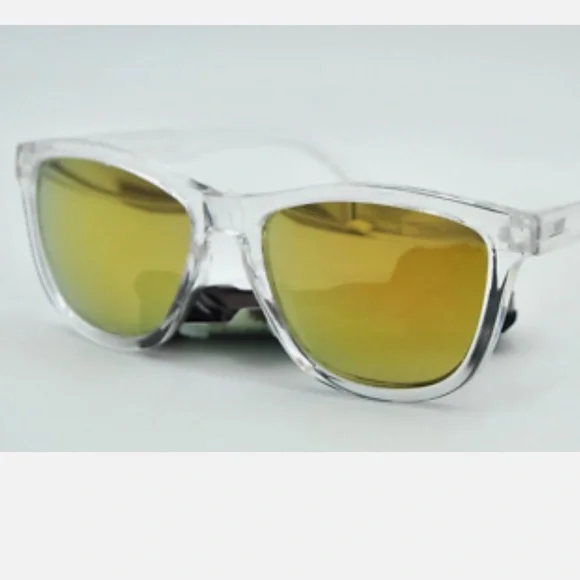NWT CaliBlue Unisex Clear Yellow Mirror Lens Sunglasses