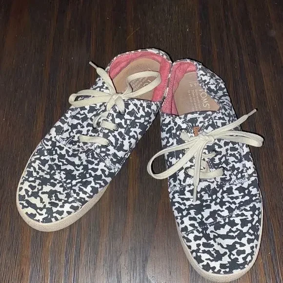 Toms cow print womens‎ shoes