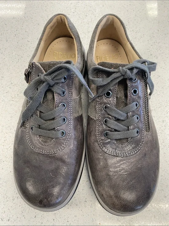 Fidelio Women's Gray Leather Lace-Up Sneakers