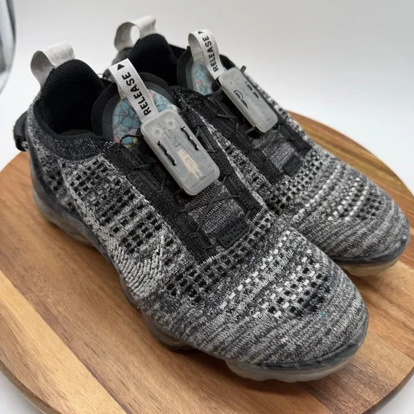 Nike Air VaporMax 2020 Flyknit‎ Size 4 1/2Y Black Grey   0332
