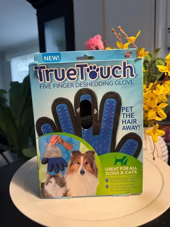 True Touch Five Finger Deshedding Pet Grooming Glove