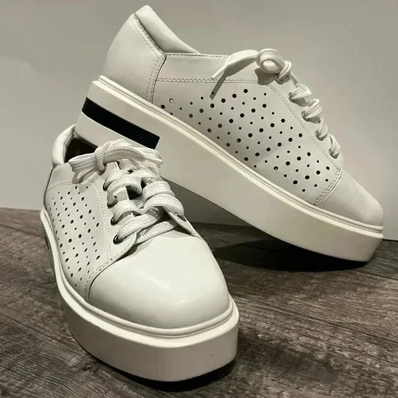 Linea Paolo Kendra White Leather Platform Sneaker 7.5 casual elegant chic sporty