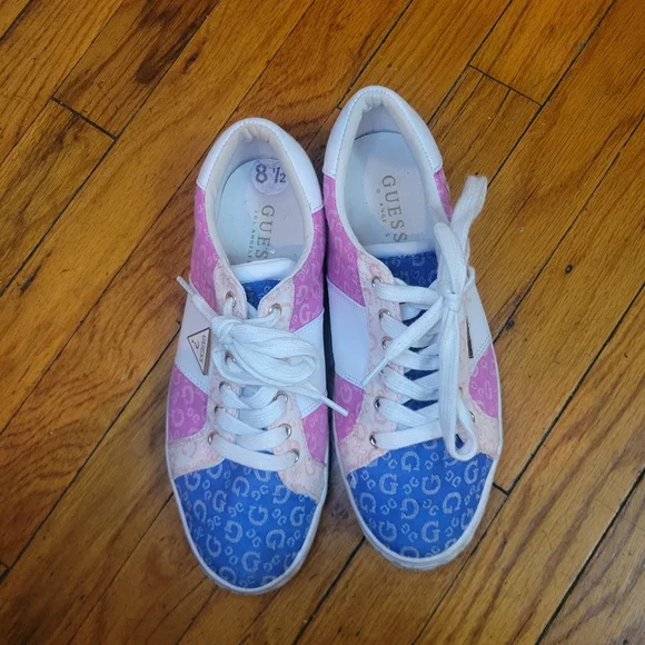 Y2K Guess Logo Patchwork' Sneakers‎ in Pink/Blue/Yellow EUC 90's Fashion Urban