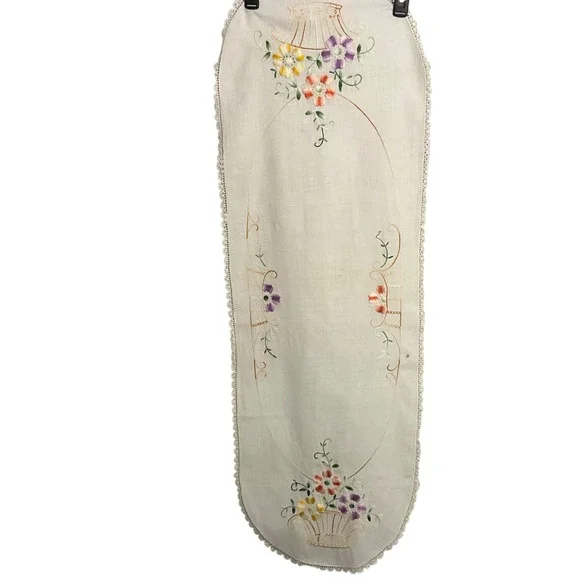 Vintage Embroidered Table‎ Runner Floral Lace Trim Cream Vintage Farmhouse Decor