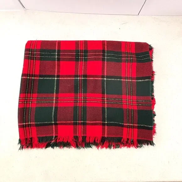 Woven Red Tartan Plaid Holiday Tablecloth Christmas Rectangle Oblong Fringed