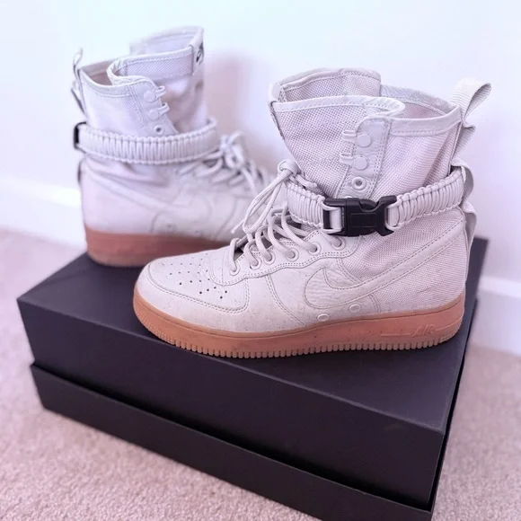 Nike Air Force 1 High-Top Sneakers
