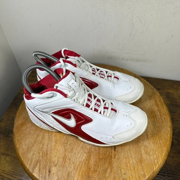 Nike Vintage 2004 White Red Athletic Sneakers 308648-111 Womens 7