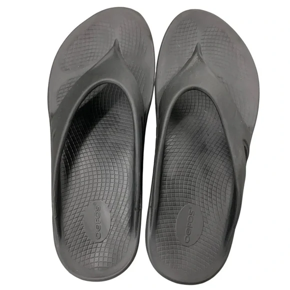 OOFOS Men’s Black Recovery Sandals‎ – Size 14 (EU 47)
