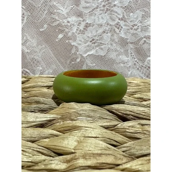 Set of‎ 8 Vintage Olive Green Wooden Napkin Rings Chunky Round Table Decor