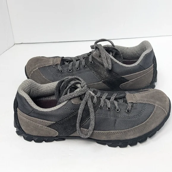 easy spirit explore sneakers