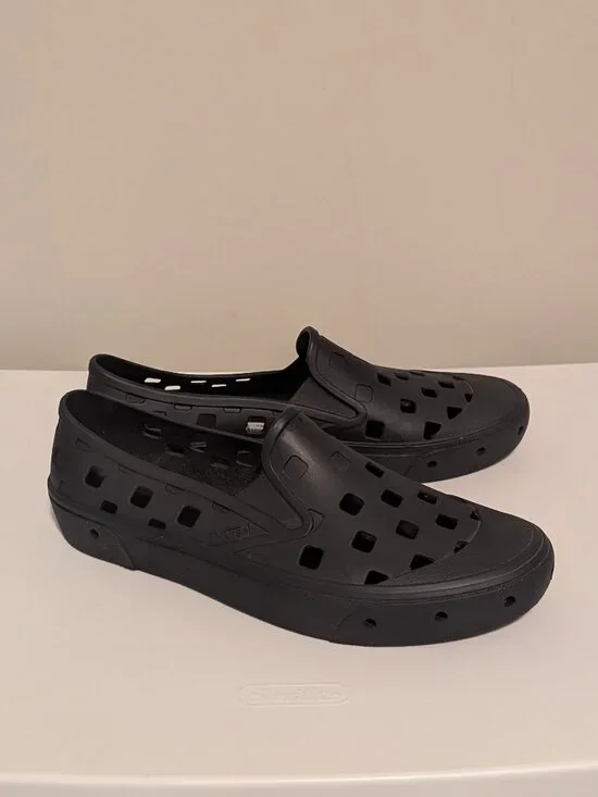 Vans Trek Waterproof Slip-Ons, Black, Size 8