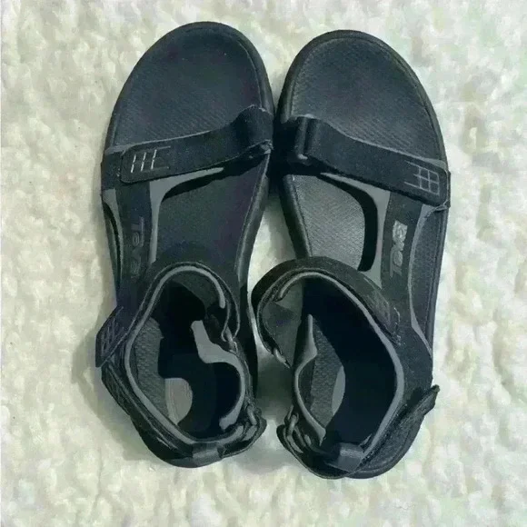 TEVA Minam Outdoor Adjustable Hook & Loop Sandal Black Gray