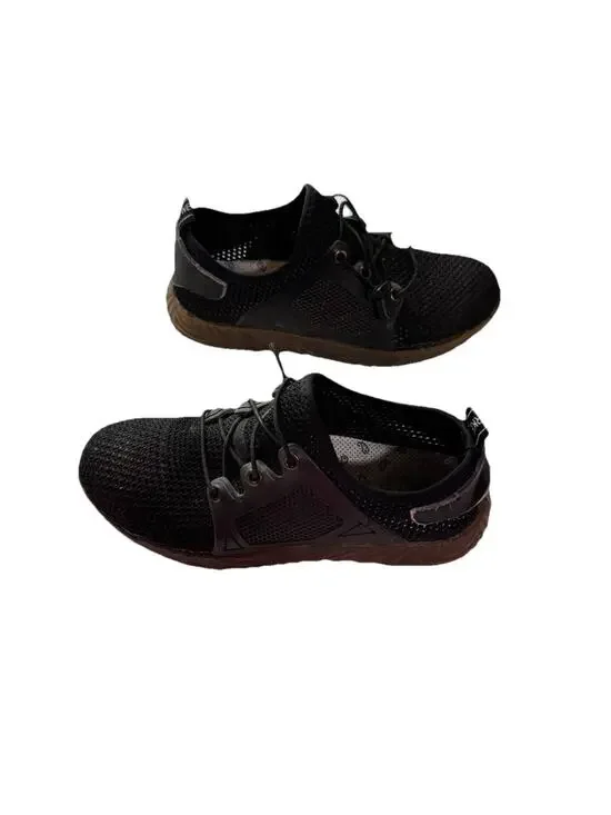 Adidas Die Weltmarke Mit Den 3-Stripes Black Mesh Steel Toe Shoes size 39 (7US)