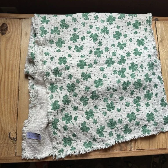 Storehouse St Patrick's Shamrock Table Runner Very Large 17 X 90 Made In India