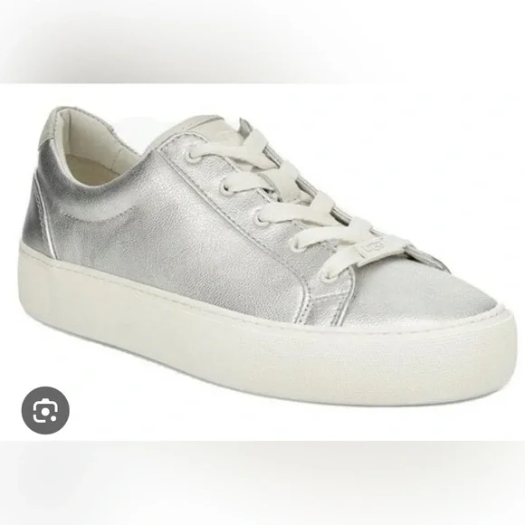 Ugg Zilo Metallic Platform Sneakers Silver Size 7 Lace Up Shoes
