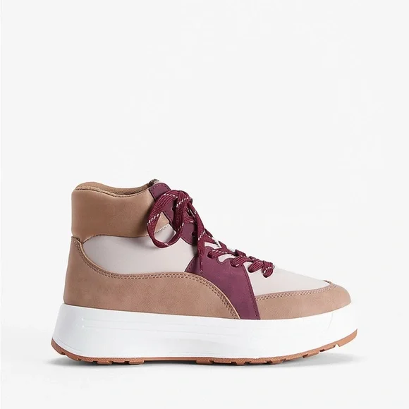 NWT Maurice’s Caroline Hiker Hybrid‎ Boot Women’s 9.5 Burgundy Tan Lace Up