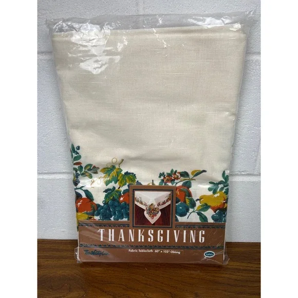 Town & Country Thanksgiving Tablecloth, Harvest Fruit, 60 x 102 Oblong‎ NIB