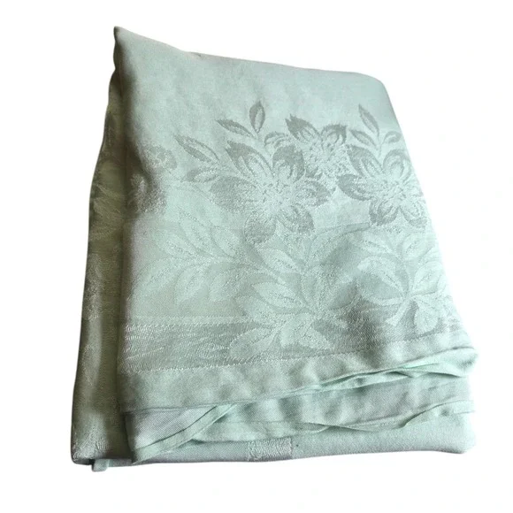 Vintage Light Green Damask Floral Jacquard Tablecloth Mint 40.5