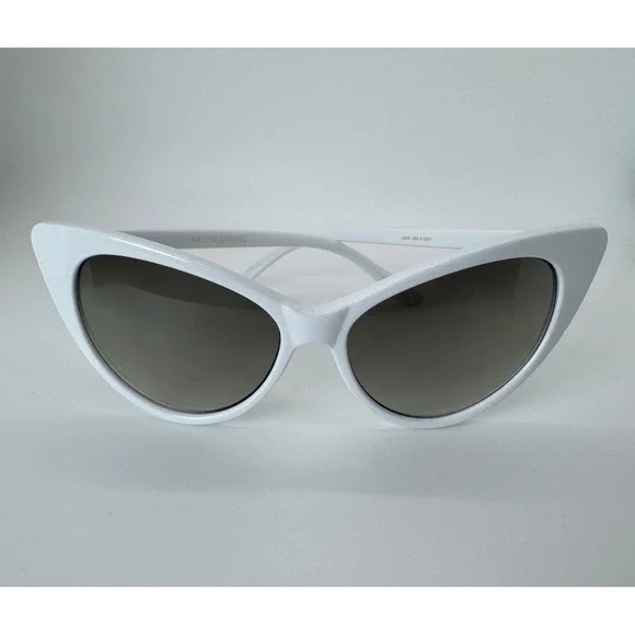 Kateyez White Retro Cat Eye Sunglasses Vintage Style Glossy Frames Dark Lens