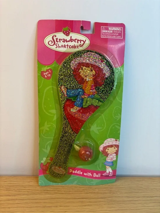 Vintage 2007 Strawberry Shortcake Sparkly Paddle Ball Set‎ by Kelly Toy