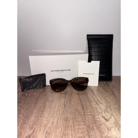 NWT Victoria Beckham Brown Gradient Sunglasses Designer Chic Minimal Luxury