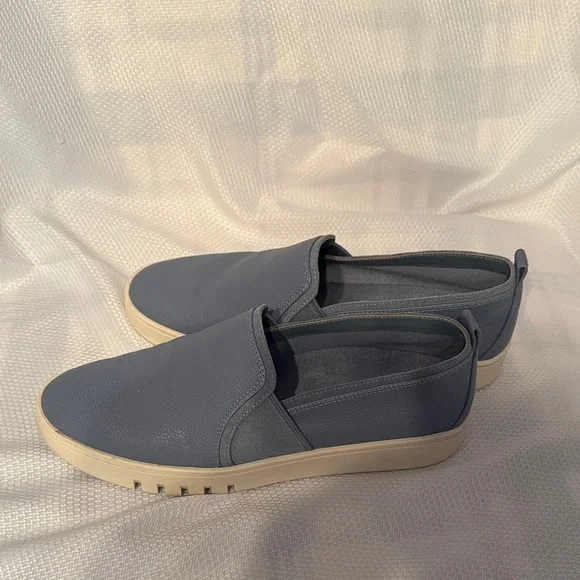 Vionic Cambria Blue Leather Slip On Sneakers Womens 9 Orthotic Comfort Shoes
