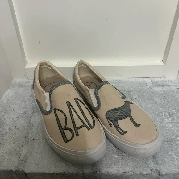Inkkas bad a** slip on sneaker size‎ 5