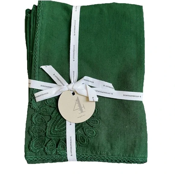 Anthropologie Set Of 4 Accent Table Napkins 16x18