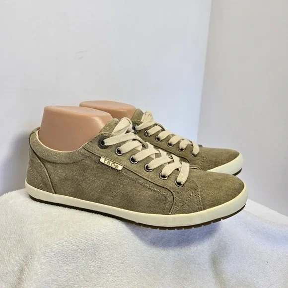 Taos Star Sneakers Womens 9 Khaki Canvas Lace Up Comfort Walking Shoes STA-1284