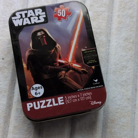 Cardinal Star Wars Kylo Ren 50 Piece Puzzle Tin 5x7 Inch Movie TV Theme
