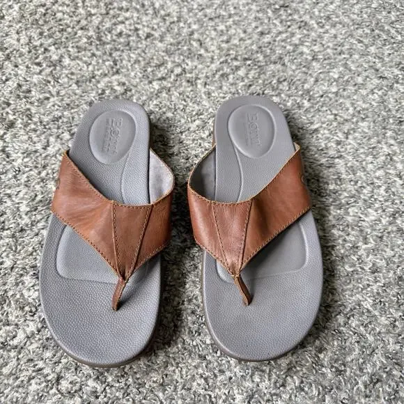 Born Brown Leather Comfort Flip Flops Thong Sandals Size 11 M