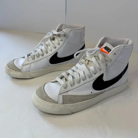 Nike Blazer Mid‎ 77 White/Sail-Black CZ1055-100 Women's Size 6