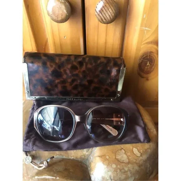 Tory Burch TY7043 893/13 Oversized Square Sunglasses – Brown/Gradient