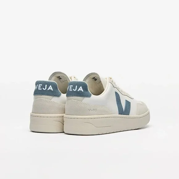 Veja Mixed Leather Low Top Size 6 Green White