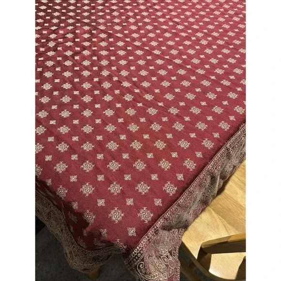 Tablecloth Burgundy With Tan Design Cotton Blend Square 48