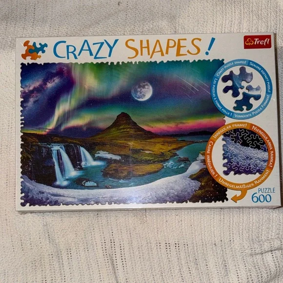 Crazy Shapes 600 Piece Puzzle - Northern Lights NEW Sealed