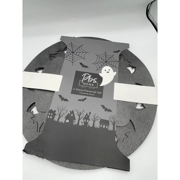 4 Piece Halloween Bats Black Round Placemats Set 15