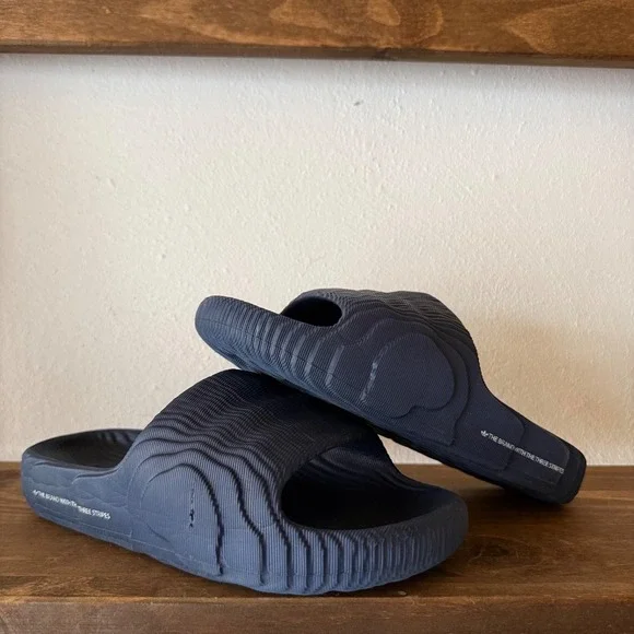 Adidas Adilette 22 Slides Navy Blue UK 6 US Men's 6.5 Women's 7.5 Sandals