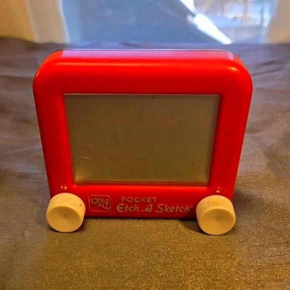 Ohio Art Pocket‎ Etch A Sketch Red Drawing Toy Kids Classic Retro Nostalgic Fun